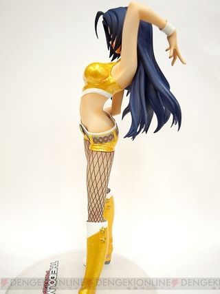 Illustration for article titled iDOLM@STER Statue Brings The Fishnet Stockings